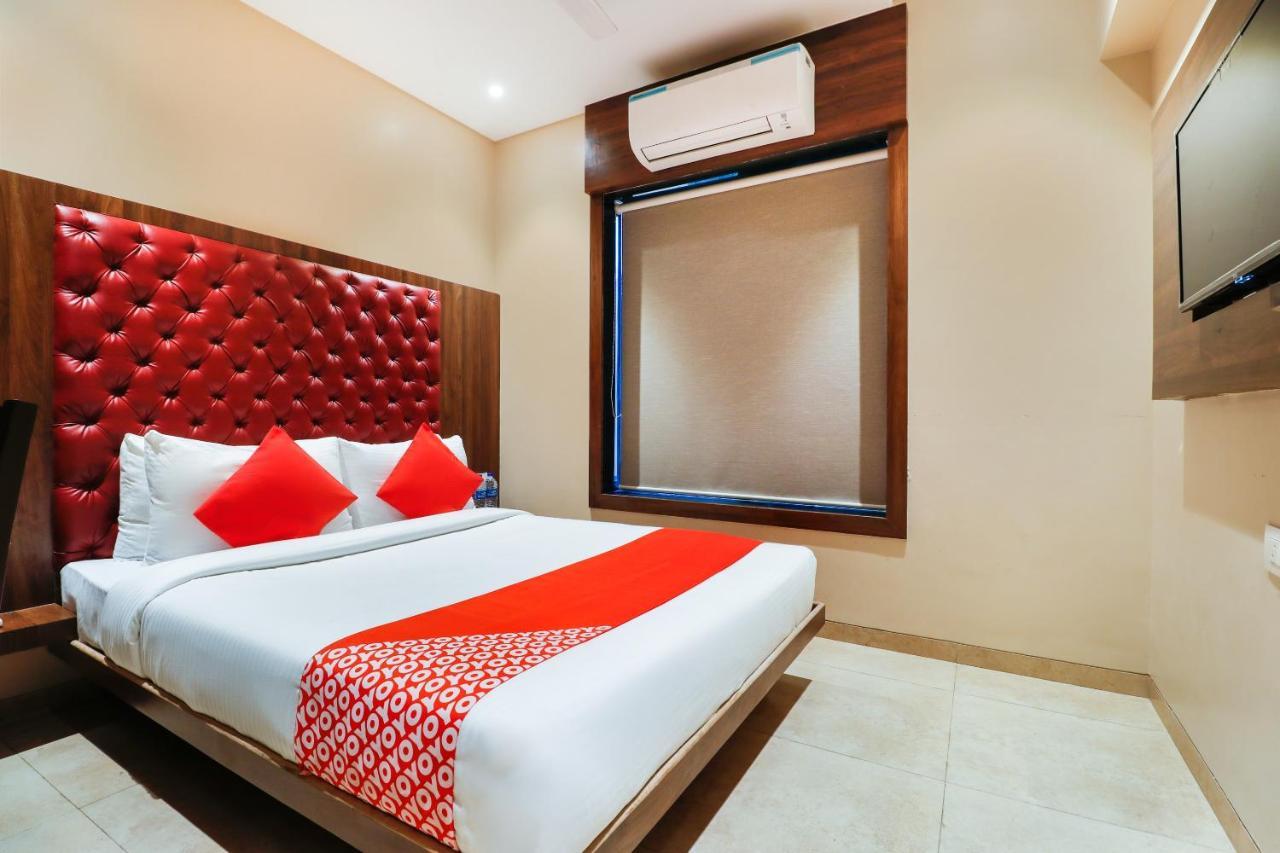 Oyo 70475 Hotel Sea Breeze Mumbai Eksteriør bilde